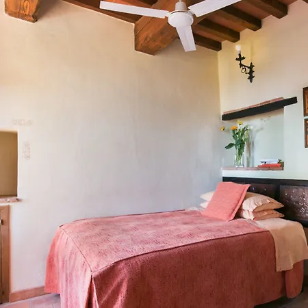 Farm stay Agriturismo Il Castagnolino *