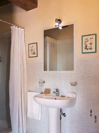 Agriturismo Il Castagnolino Farm stay *